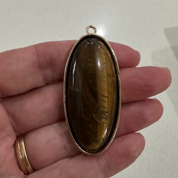 Tiger's Eye Quartz Pendant - Picture 2 of 7